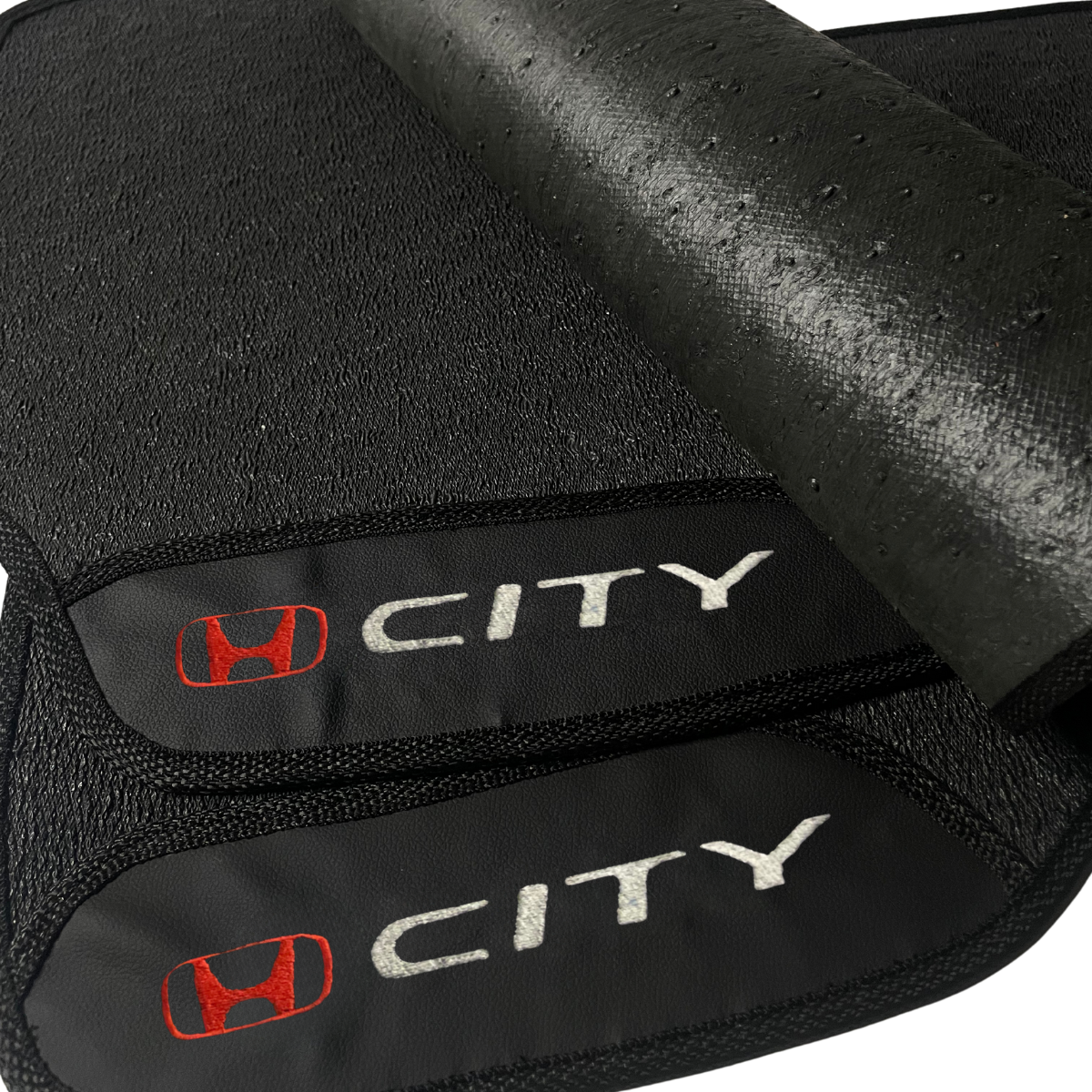 TAPETE BORRACHA PREMIUM CITY HATCH 2022 A 2024 BORDADO 4 PEÇAS