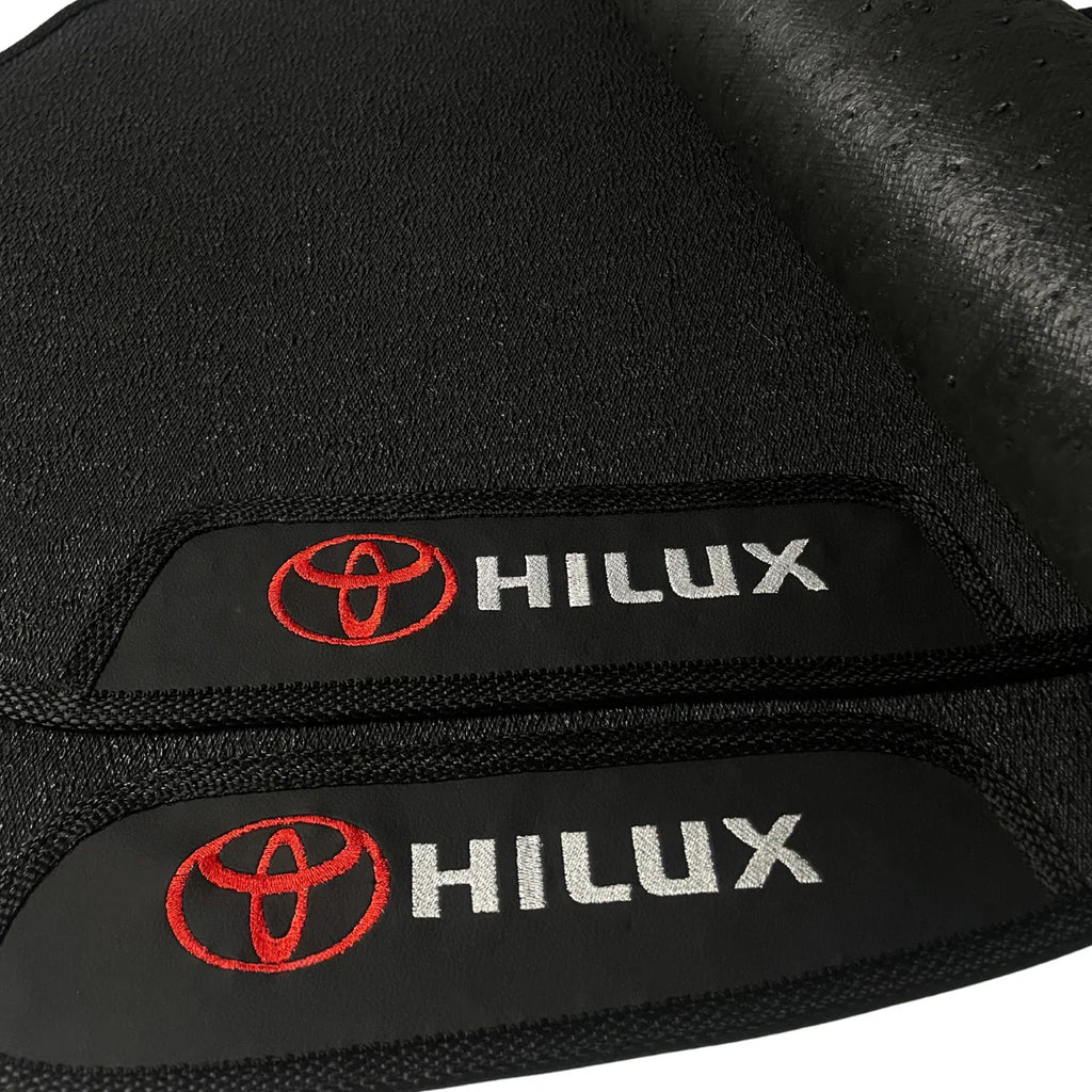 TAPETE BORRACHA PREMIUM HILUX 2005 A 2015