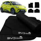 TAPETE BORRACHA PREMIUM BYD DOLPHIN MINI GS 2023 A 2025 BORDADO 4 PEÇAS